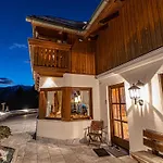 Lush And Spacious With Indoor Pool And Wellness - Seven Bedroom *