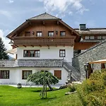 Villa Lush And Spacious With Indoor Pool And Wellness - Seven Bedroom