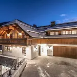 Lush And Spacious With Indoor Pool And Wellness - Seven Bedroom Villa *