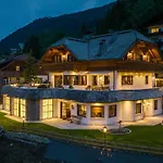 Lush And Spacious With Indoor Pool And Wellness - Seven Bedroom * Bad Kleinkirchheim