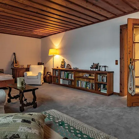 Lush And Spacious With Indoor Pool And Wellness - Seven Bedroom Villa *