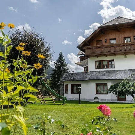 Lush And Spacious With Indoor Pool And Wellness - Seven Bedroom Villa
