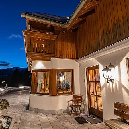 Lush And Spacious With Indoor Pool And Wellness - Seven Bedroom *