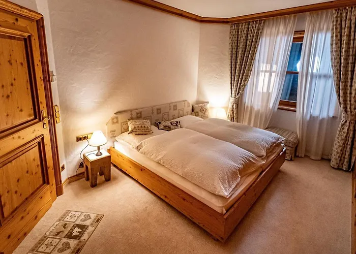 Lush And Spacious With Indoor Pool And Wellness - Seven Bedroom Villa *