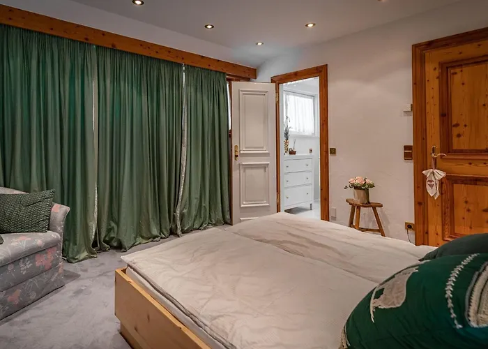 Lush And Spacious With Indoor Pool And Wellness - Seven Bedroom * Bad Kleinkirchheim