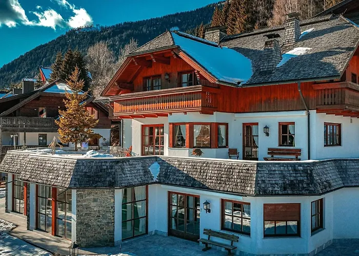 Villa Lush And Spacious With Indoor Pool And Wellness - Seven Bedroom *