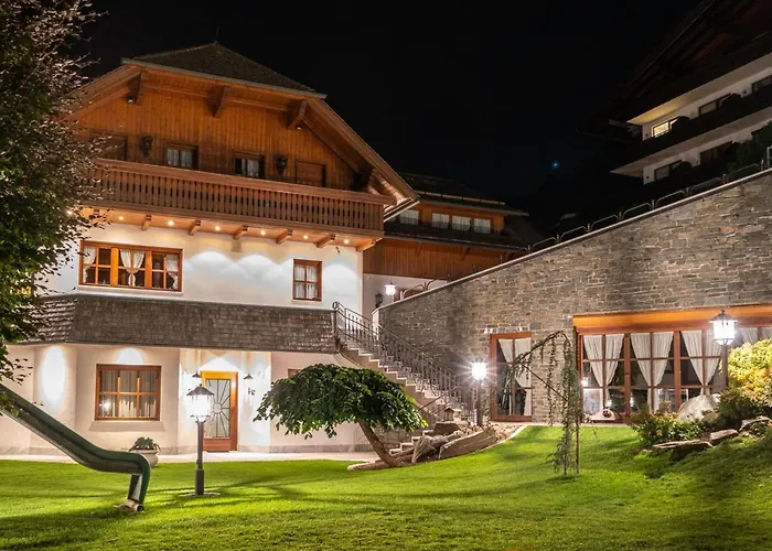 Villa Lush And Spacious With Indoor Pool And Wellness - Seven Bedroom Bad Kleinkirchheim