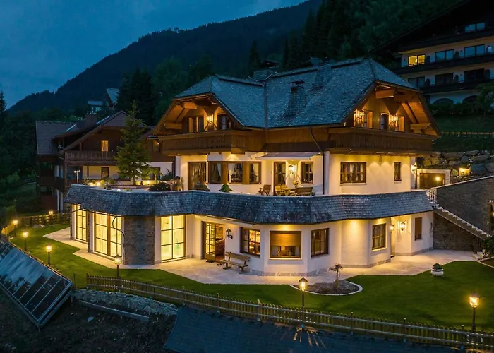 Lush And Spacious With Indoor Pool And Wellness - Seven Bedroom * Bad Kleinkirchheim