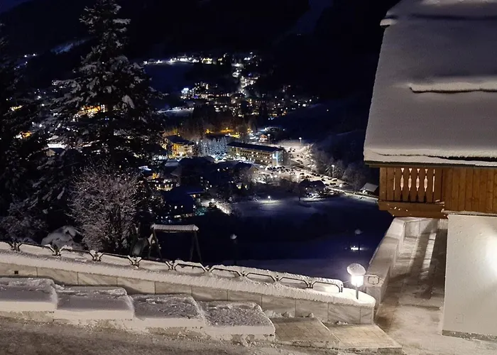 Villa Lush And Spacious With Indoor Pool And Wellness - Seven Bedroom